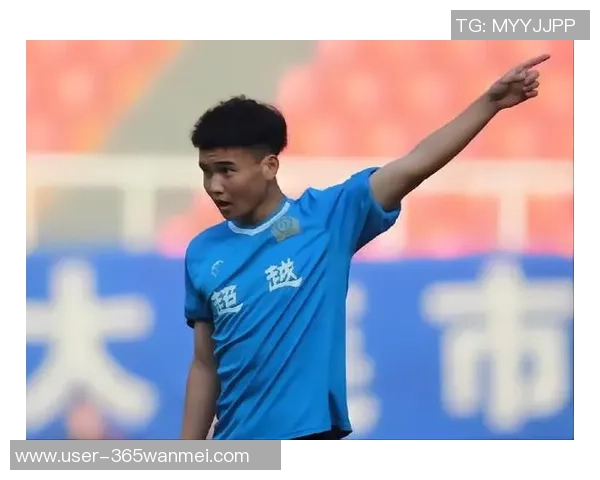 足球休克现象解析:如何影响球员心理与比赛表现的深层原因 足球休克现象解析:如何影响球员心理与比赛表现的深层原因